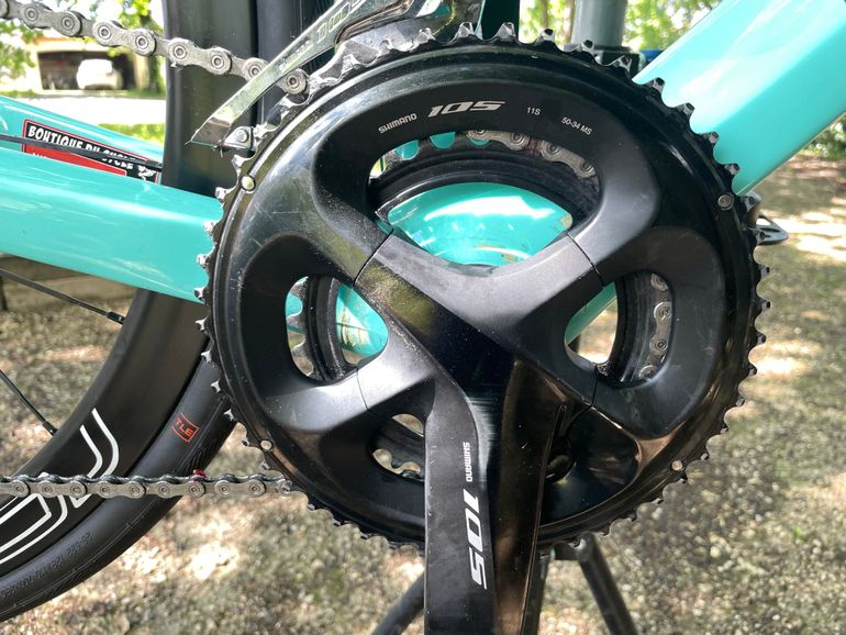 Used Bianchi Infinito Shimano 105 2019 Road & Gravel, Green — image 11 of 13