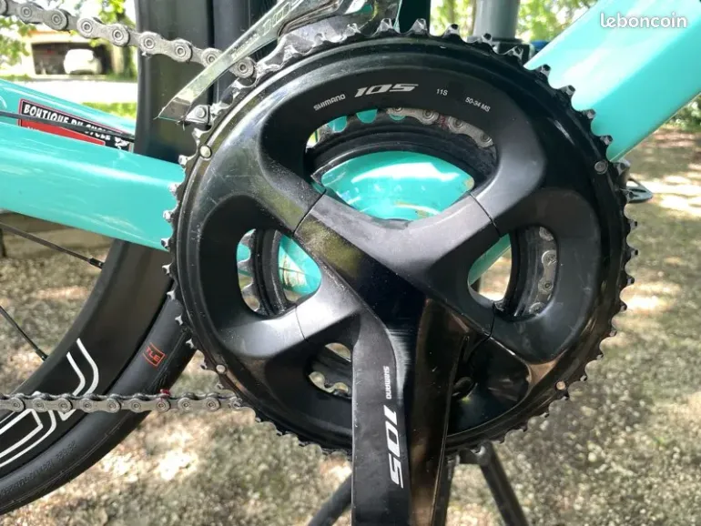 Used Bianchi Infinito Shimano 105 2019 Road & Gravel, Green — image 10 of 13