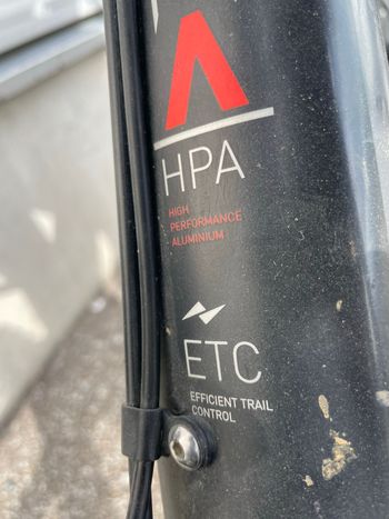 Used CUBE Stereo 140 HPA Pro 27.5 2016 2016 Mountainbike — image 8 of 9