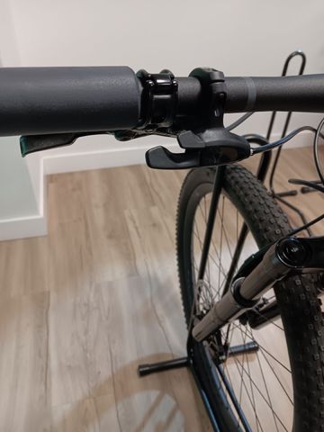 Käytetty Trek Supercaliber 9.7 2023 2023 Mountainbike — kuva 9 / 11
