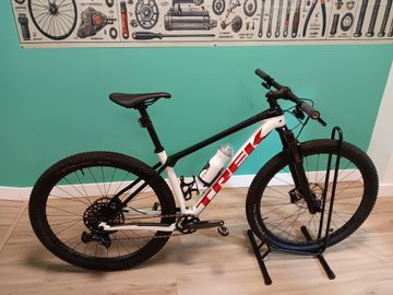 Käytetty Trek Supercaliber 9.7 2023 2023 Mountainbike — kuva 5 / 11