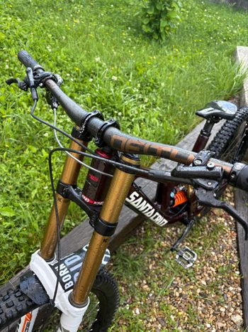 Used Santa Cruz V10 X01 MX / Carbon CC 2023 2023 Mountainbike, Black, 29, 27.5 — image 4 of 5