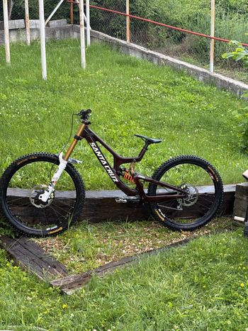 Used Santa Cruz V10 X01 MX / Carbon CC 2023 2023 Mountainbike, Black, 29, 27.5 — image 2 of 5
