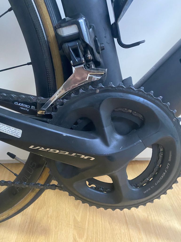 Used Trek Madone 9.5 2018 2018 Road & Gravel, Black — image 5 of 17