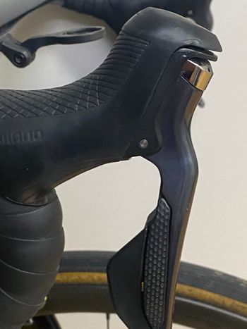 Used Trek Madone 9.5 2018 2018 Road & Gravel, Black — image 13 of 17