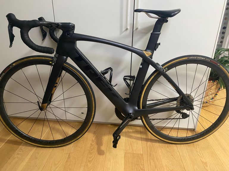 Used Trek Madone 9.5 2018 2018 Road & Gravel, Black — image 1 of 17
