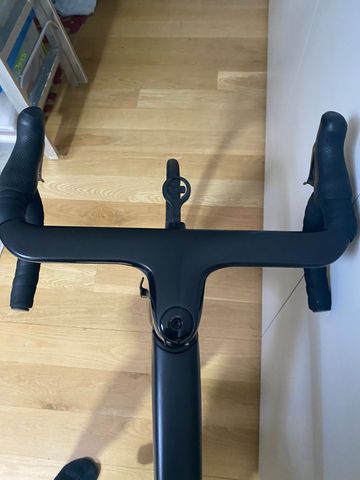 Used Trek Madone 9.5 2018 2018 Road & Gravel, Black — image 7 of 17