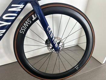 Used Canyon Aeroad CF SL 8 Disc 2024 2024 Road & Gravel — image 4 of 7