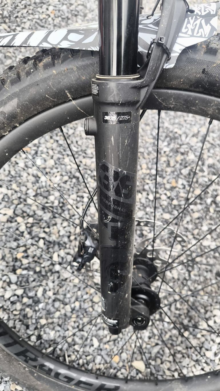 Used Trek Fuel EX 9.8 XT 2022 2022 Mountainbike, Orange, 27.5, 29 — image 2 of 6