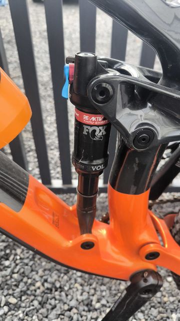 Gebrauchtes Trek Fuel EX 9.8 XT 2022 2022 Mountainbike, Orange, 27.5, 29 — Bild 4 von 6
