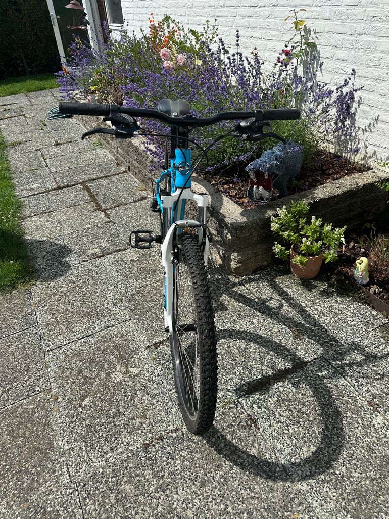 Used Silverback Silverback Stride Sport 26" Small (S) 2015 Mountainbike, Blau — image 2 of 8