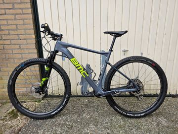 Used BMC Teamelite 01 THREE 2018 2018 Mountainbike, Light Gray — image 2 of 7