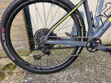 Used BMC Teamelite 01 THREE 2018 2018 Mountainbike, Light Gray — image 3 of 7