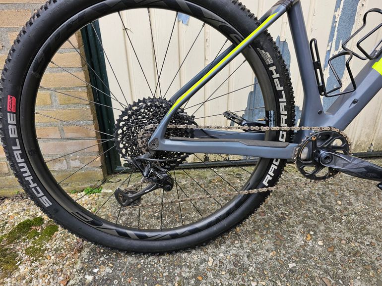 Used BMC Teamelite 01 THREE 2018 2018 Mountainbike, Hellgrau — image 3 of 7