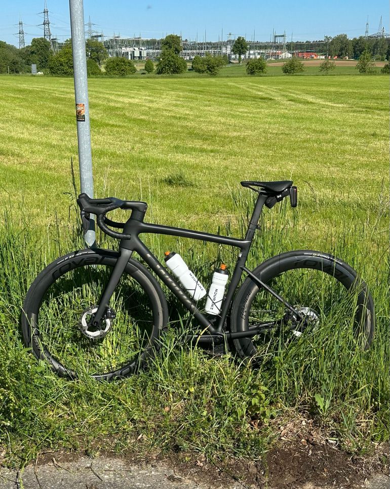 Used Specialized Tarmac Shimano Ultegra Di2 2025 Road & Gravel, Black — image 21 of 27