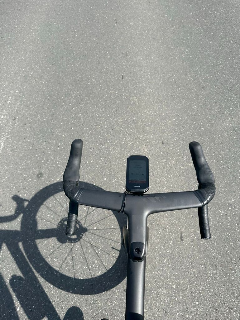 Used Specialized Tarmac Shimano Ultegra Di2 2025 Road & Gravel, Black — image 25 of 27