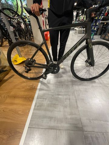 Used Scott Addict 20 2022 2022 Road & Gravel, Light Gray — image 2 of 5