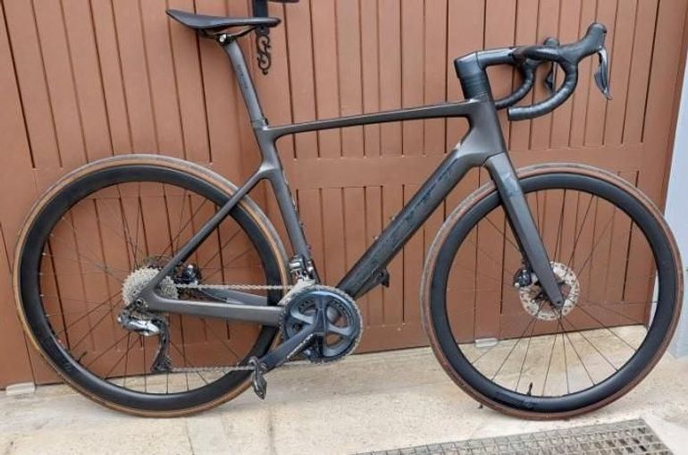 Used Scott ADDICT ERIDE 10 2021 Road & Gravel, Black — image 1 of 3