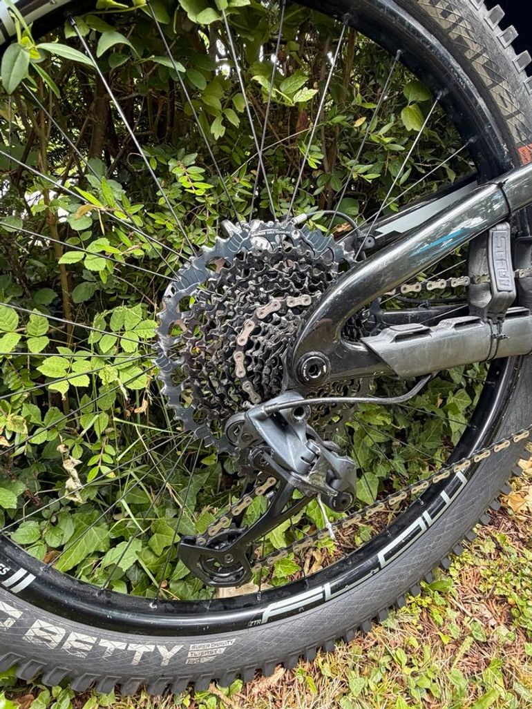 Used Propain Spindrift CF Mix Start 2021 2021 Mountainbike, Black, 29, 27.5 — image 3 of 15
