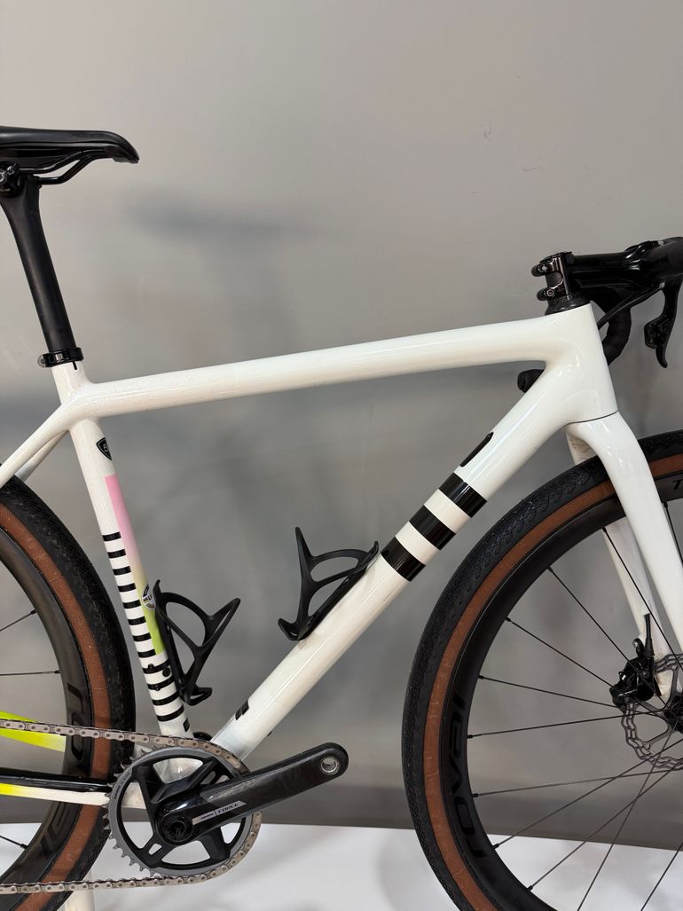 Used Specialized Specialized Crux Pro 2024 2024 Road & Gravel, White — image 2 of 16