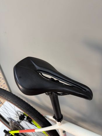 Used Specialized Specialized Crux Pro 2024 2024 Road & Gravel, White — image 8 of 16