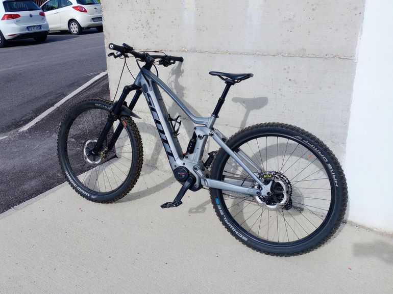 Used Scott Scott Genius 2021 Mountainbike, Light Gray — image 1 of 4