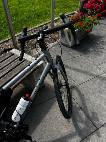 Used Marin Four corners Shimano GRX 2025 Road & Gravel, Light Gray — image 2 of 4