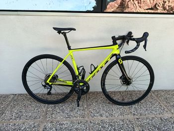 Used Scott Addict 10 disc 2019 2019 Road & Gravel