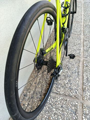 Scott Addict 10 disc 2019 2019 Road & Gravel usato, Arancione — immagine 3 di 4