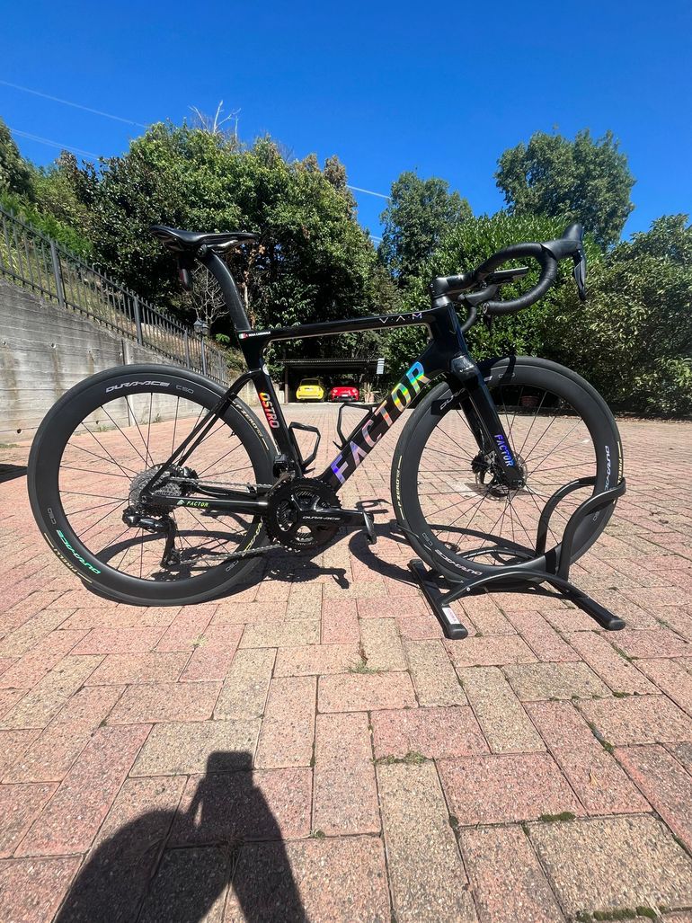 Used Factor OSTRO VAM Shimano Dura-Ace Di2 9270 2023 Frameset 2023 Road & Gravel, Schwarz — image 2 of 3