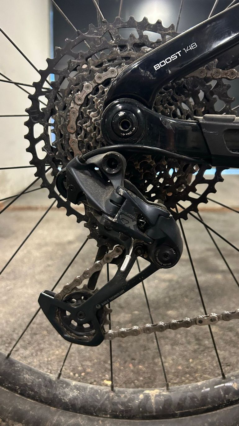 Used Trek Fuel EX 9.8 GX Gen 5 2023 2023 Mountainbike, Black, 29 — image 3 of 8