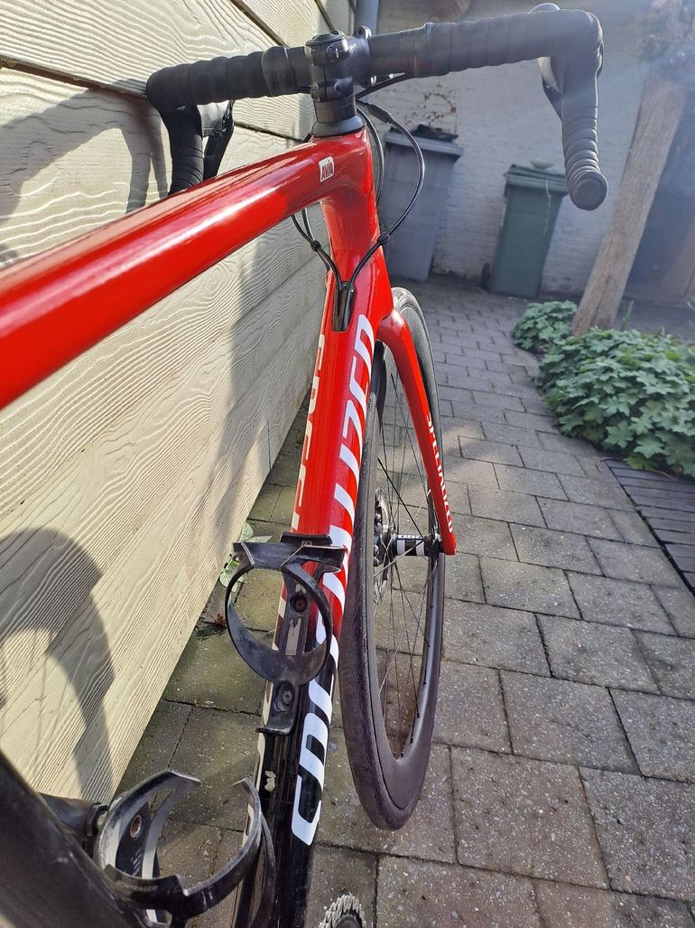 Used Specialized Tarmac SL6 2023 2023 Road & Gravel — image 4 of 5
