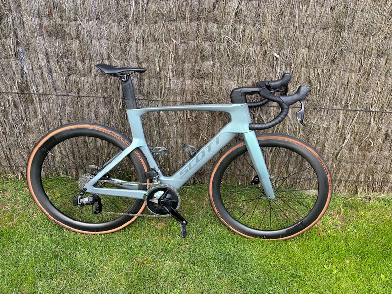Scott Foil RC 20 2023 2023 Road & Gravel usato