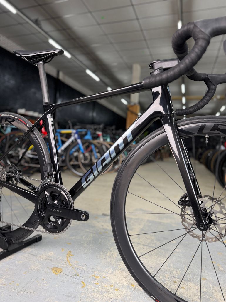 Used Giant Tcr Advanced Di2 Carbon 2024 Road & Gravel — image 4 of 24