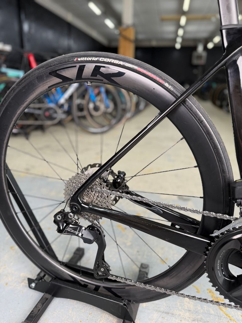Used Giant Tcr Advanced Di2 Carbon 2024 Road & Gravel — image 9 of 24