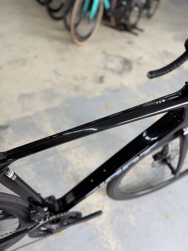 Used Giant Tcr Advanced Di2 Carbon 2024 Road & Gravel — image 14 of 24