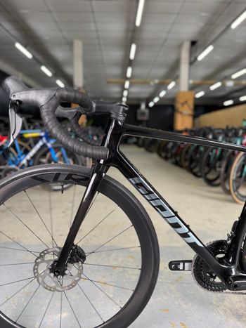 Used Giant Tcr Advanced Di2 Carbon 2024 Road & Gravel — image 20 of 24