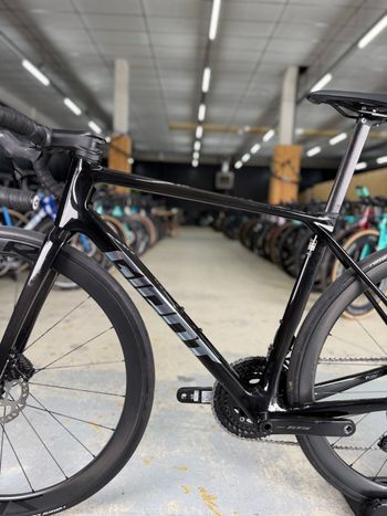 Used Giant Tcr Advanced Di2 Carbon 2024 Road & Gravel — image 24 of 24