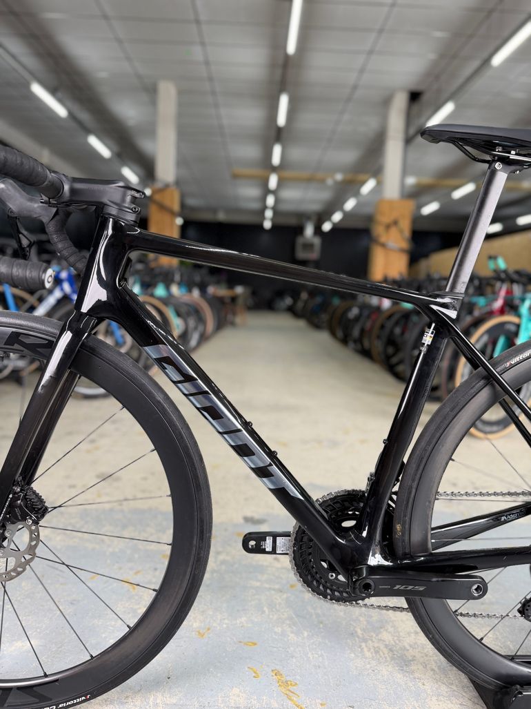 Used Giant Tcr Advanced Di2 Carbon 2024 Road & Gravel — image 24 of 24