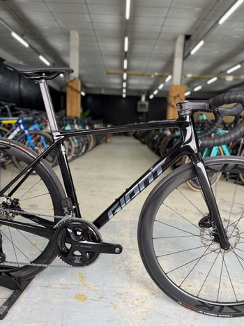 Used Giant Tcr Advanced Di2 Carbon 2024 Road & Gravel — image 13 of 24