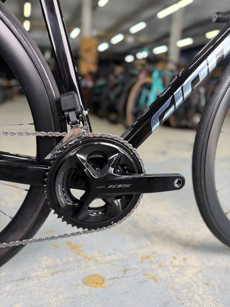 Used Giant Tcr Advanced Di2 Carbon 2024 Road & Gravel — image 11 of 24