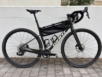 Tweedehands Giant Revolt, Advanced 1 2022 2022 Road & Gravel — afbeelding 4 van 5