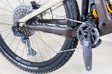 Used Specialized Enduro Expert 2023 Mountainbike, Black — image 7 of 17