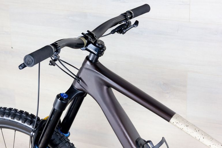 Used Specialized Enduro Expert 2023 Mountainbike, Black — image 17 of 17