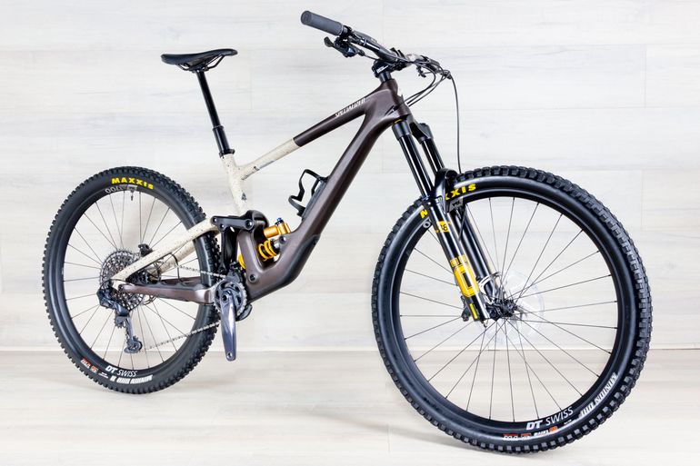Used Specialized Enduro Expert 2023 Mountainbike, Black — image 5 of 17