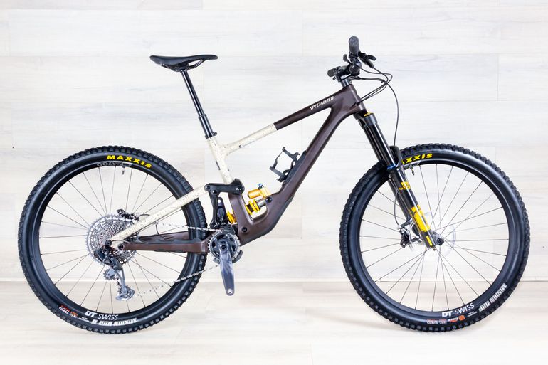 Used Specialized Enduro Expert 2023 Mountainbike, Black — image 1 of 17