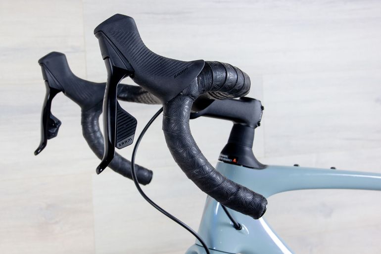 Used Specialized Roubaix SL8 Expert 2025 Road & Gravel, Blue — image 15 of 16