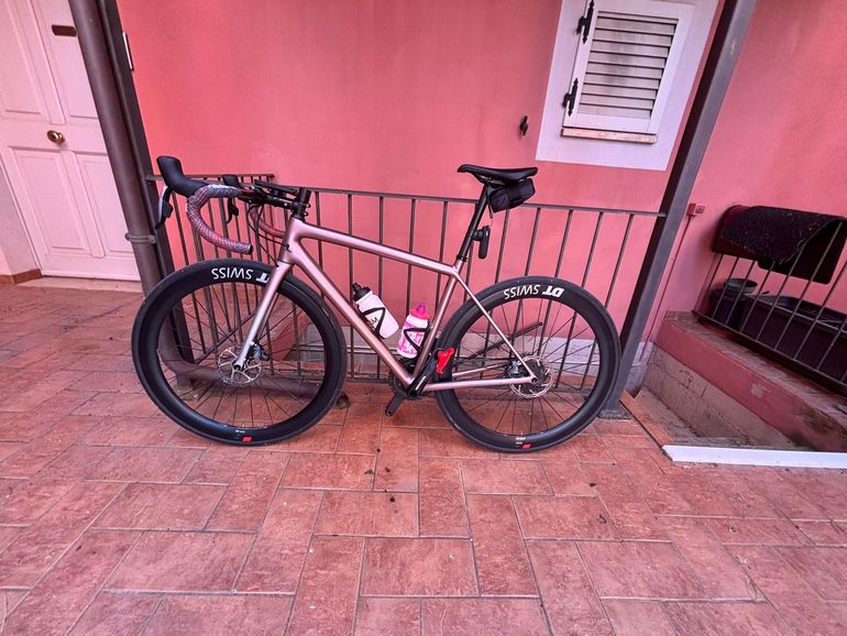 Used Specialized S-Works Aethos Frameset - FACT 12r Carbon 2024 2024 Road & Gravel — image 2 of 4