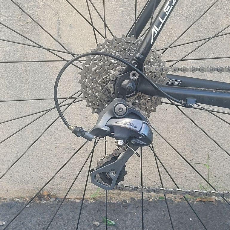 Used Specialized 61cm Specialized Allez E5 Sport 2020 Road & Gravel, Black — image 3 of 4