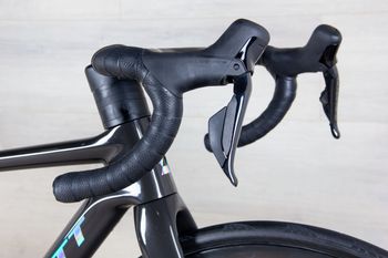 Used Scott Addict 10 2025 Road & Gravel, Black — image 10 of 16